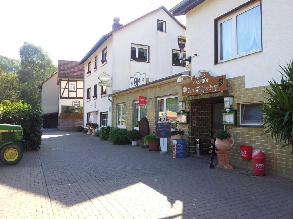 Hotel Landgasthof Zum Heiligenberg Sontra Exterior foto