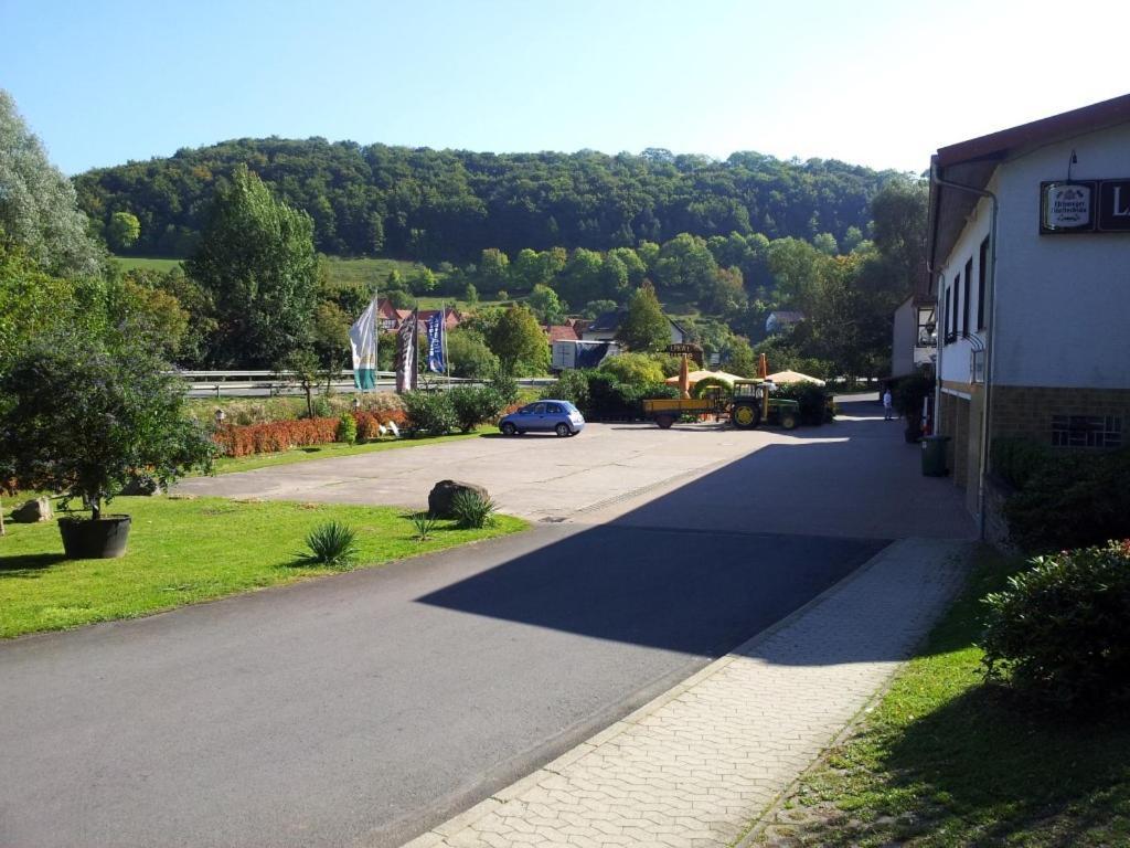 Hotel Landgasthof Zum Heiligenberg Sontra Exterior foto